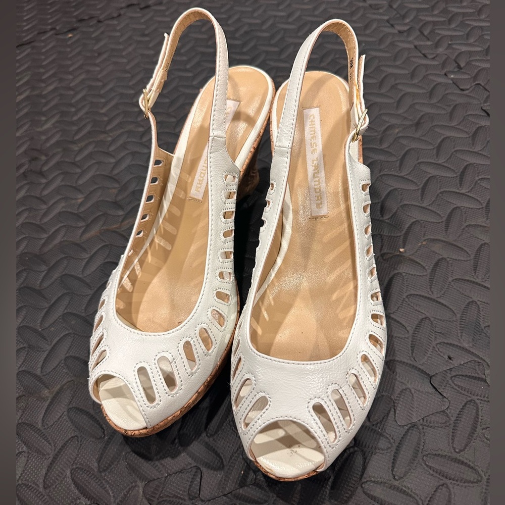 Vintagey vibe white wedges. Size 9. Perfect condition. Springy shoes!